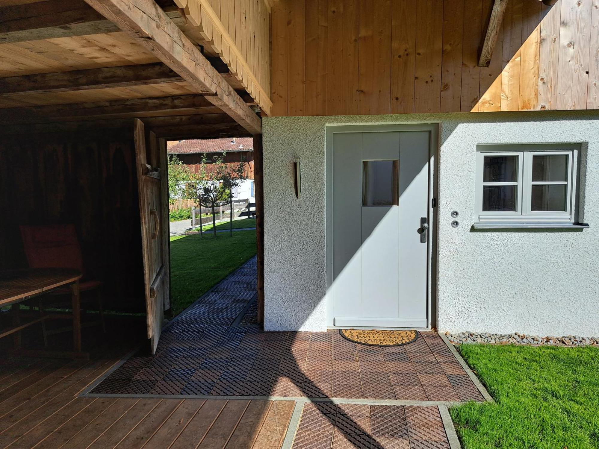 Neu! Ferienwohnungen Im Lueftlmalereck, Hennalahaus Oberammergau Exteriör bild