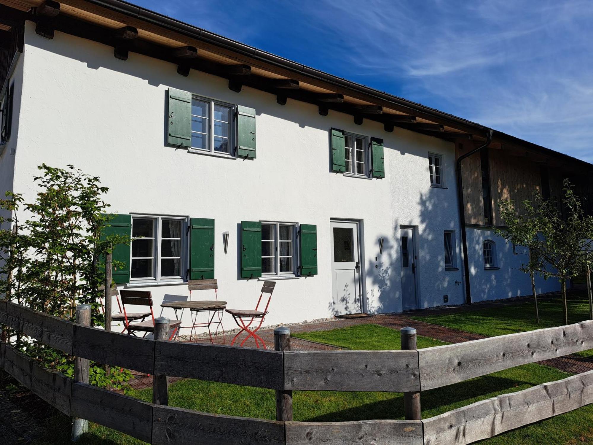 Neu! Ferienwohnungen Im Lueftlmalereck, Hennalahaus Oberammergau Exteriör bild