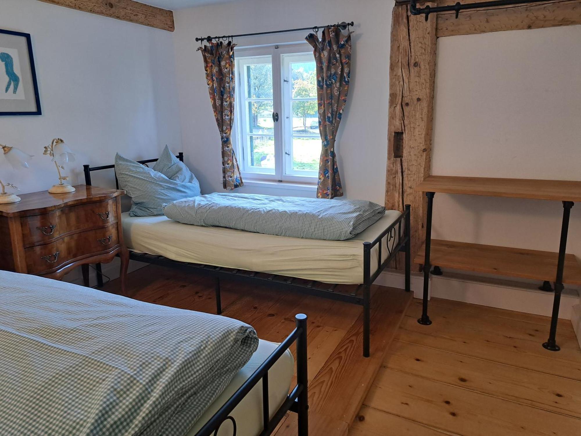 Neu! Ferienwohnungen Im Lueftlmalereck, Hennalahaus Oberammergau Exteriör bild