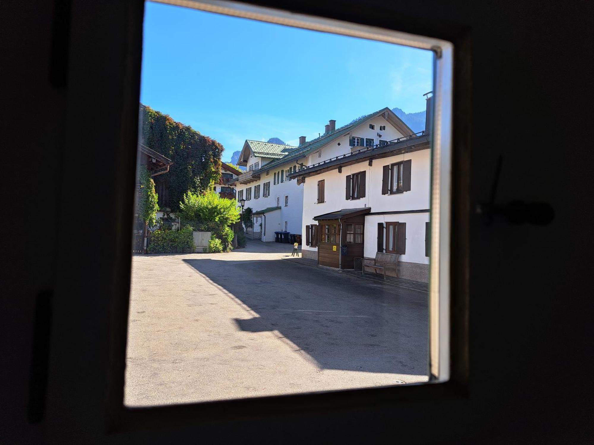 Neu! Ferienwohnungen Im Lueftlmalereck, Hennalahaus Oberammergau Exteriör bild