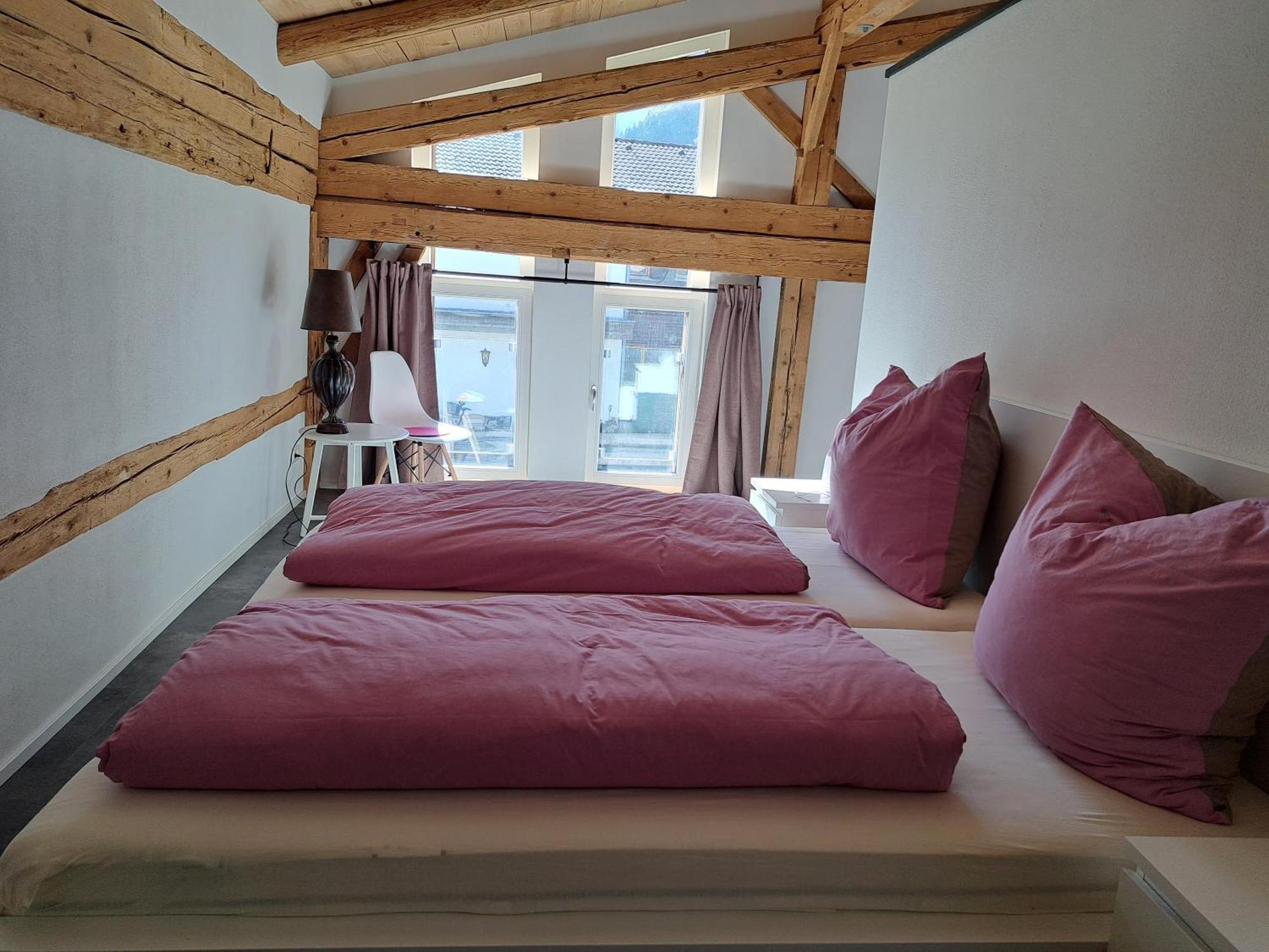 Neu! Ferienwohnungen Im Lueftlmalereck, Hennalahaus Oberammergau Exteriör bild
